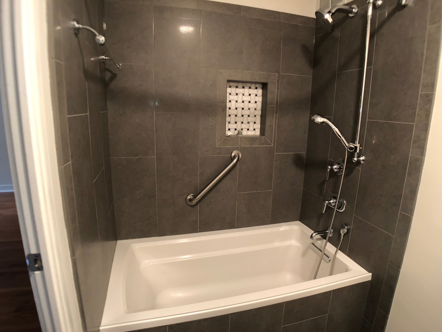 3700 N Lake Shore Drive Unit: 307