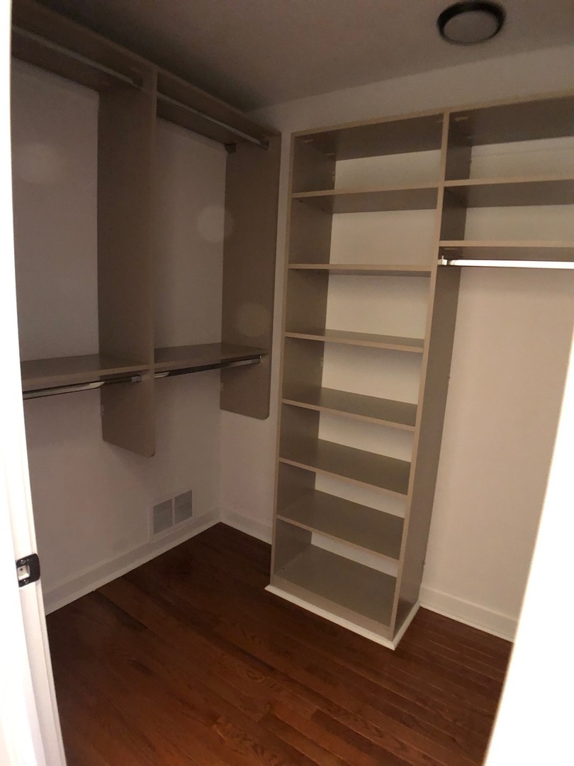 3700 N Lake Shore Drive Unit: 307