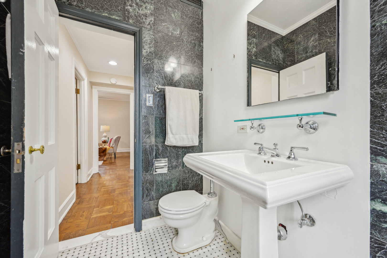 73 E ELM Street Unit: 12D