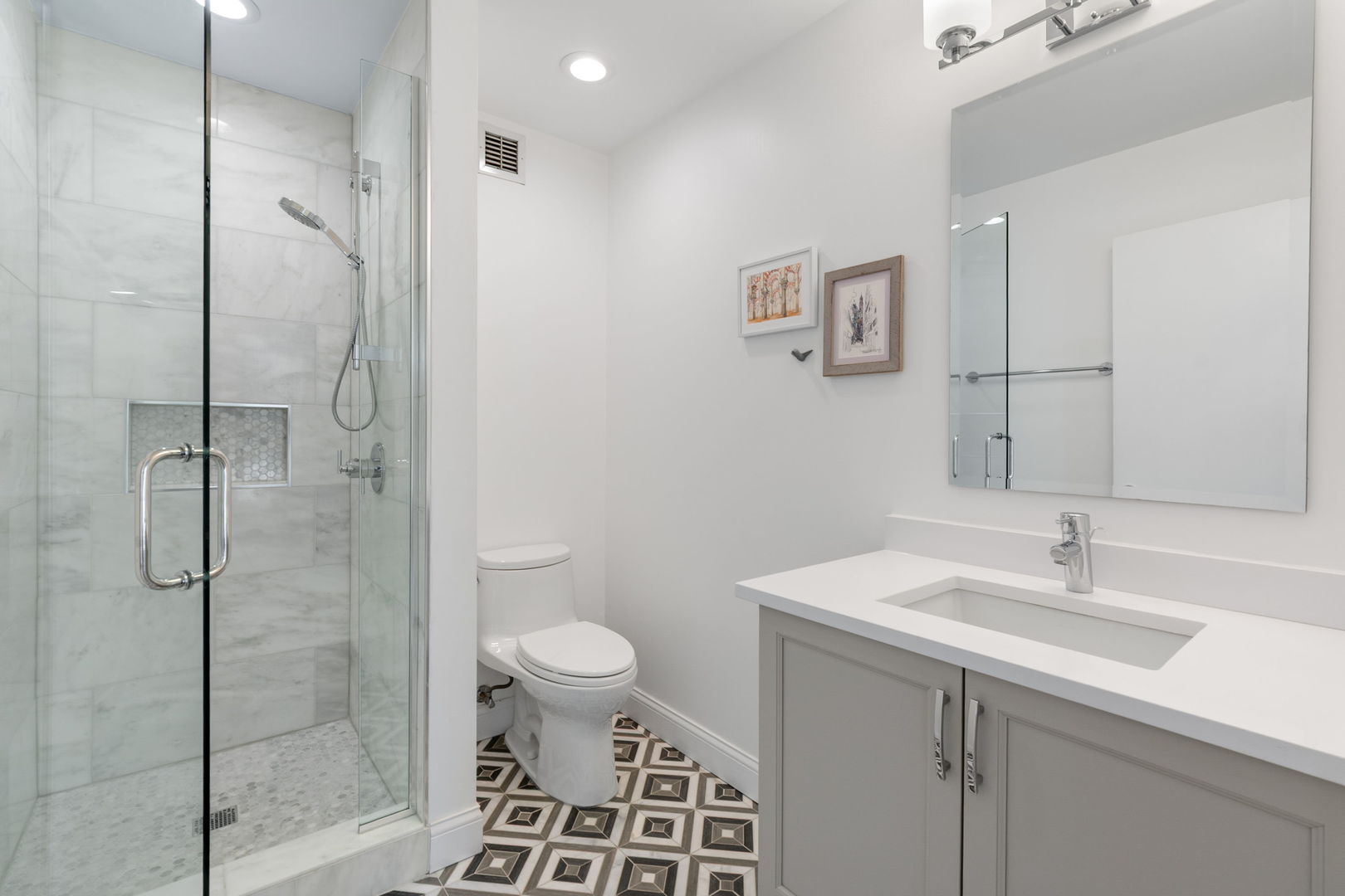 737 W Washington Boulevard Unit: 1110