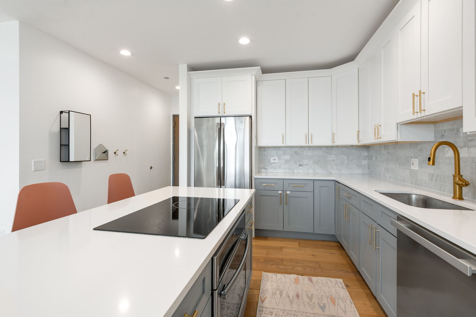 737 W Washington Boulevard Unit: 1110