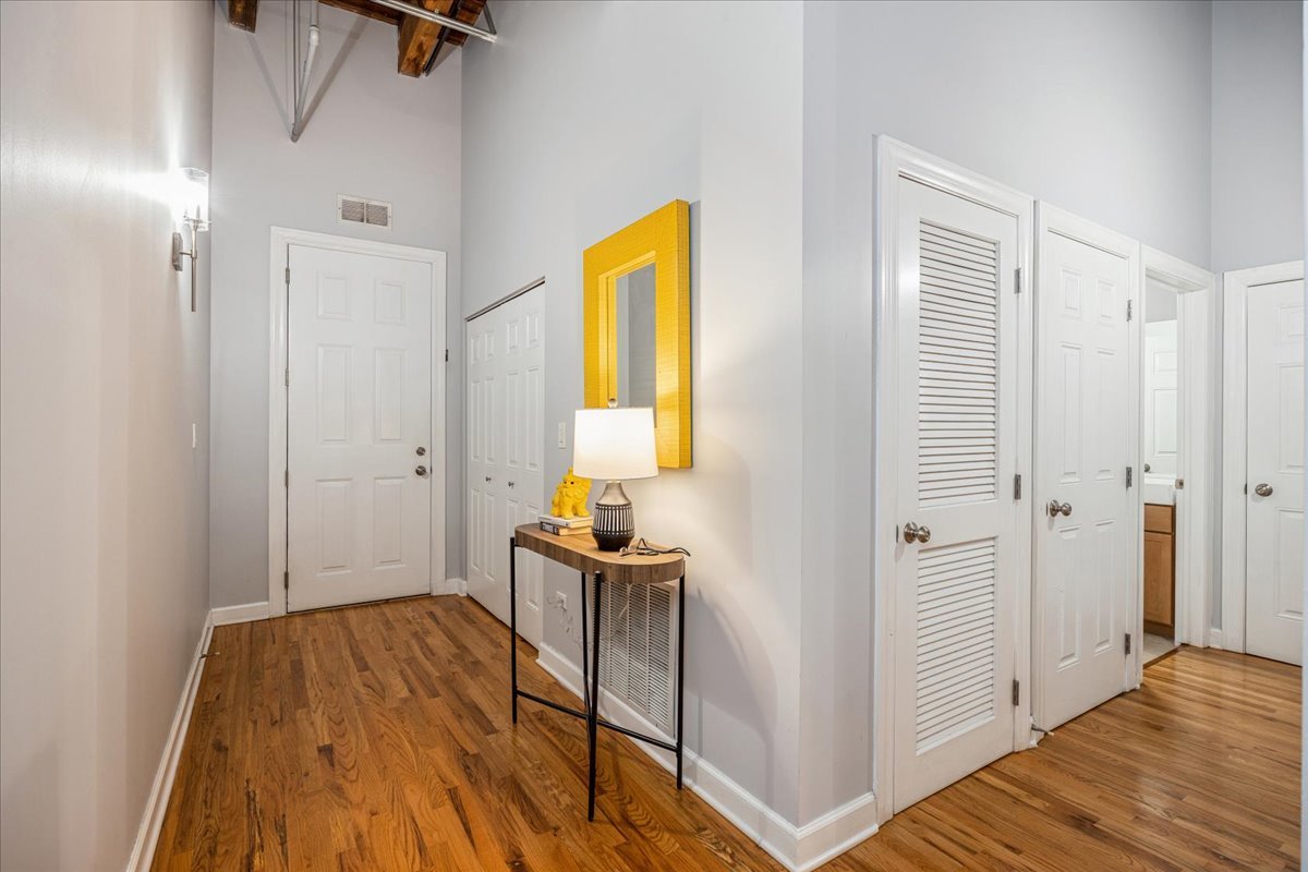 824 W Superior Street Unit: 303