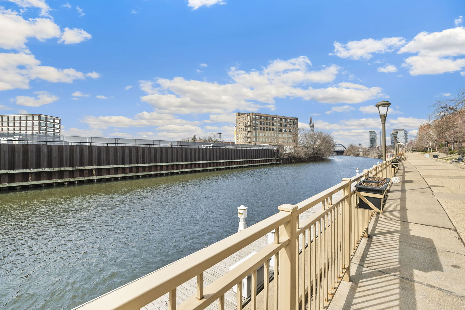 1000 N Kingsbury Street Unit: 503