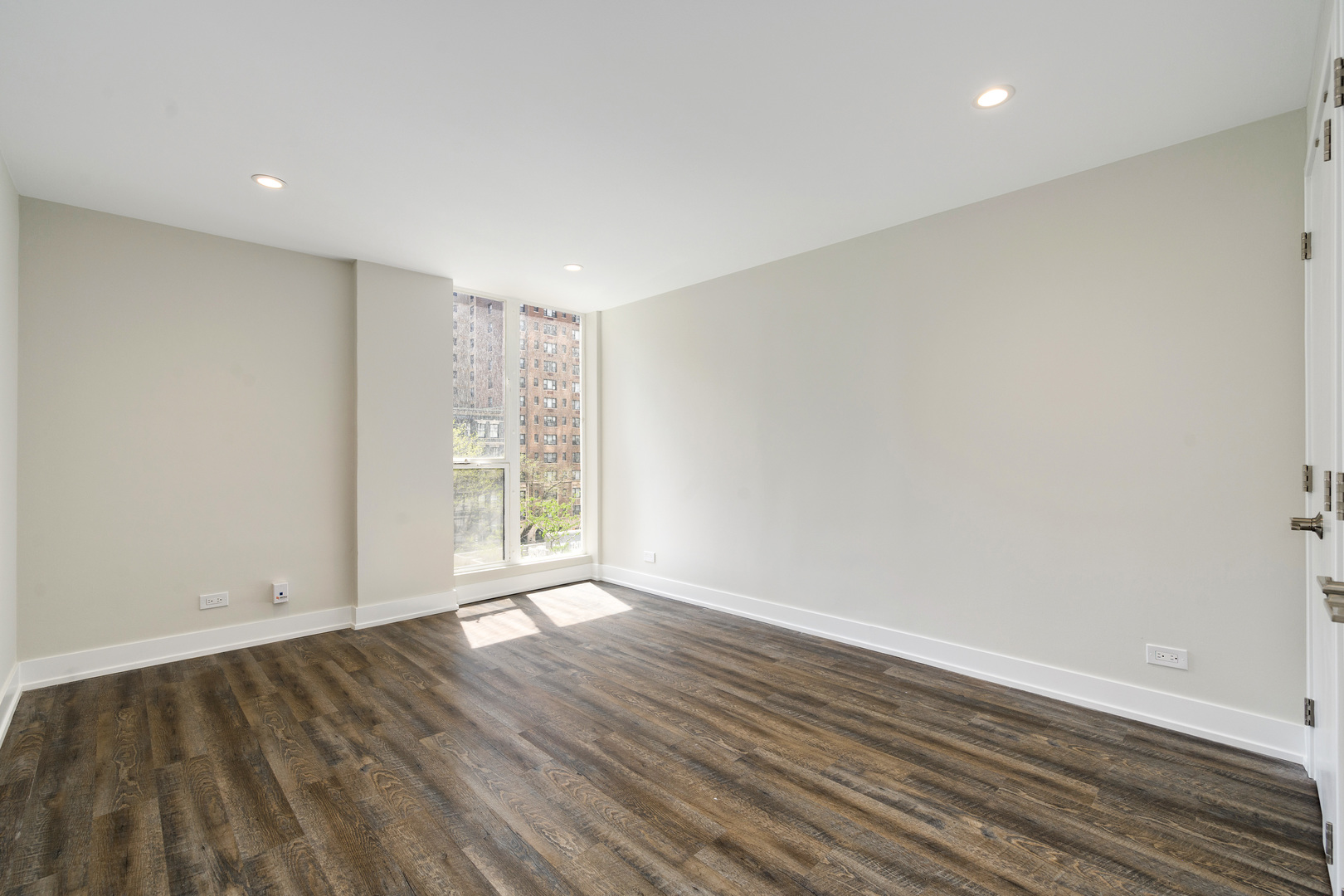 227 E Walton Place Unit: 2E