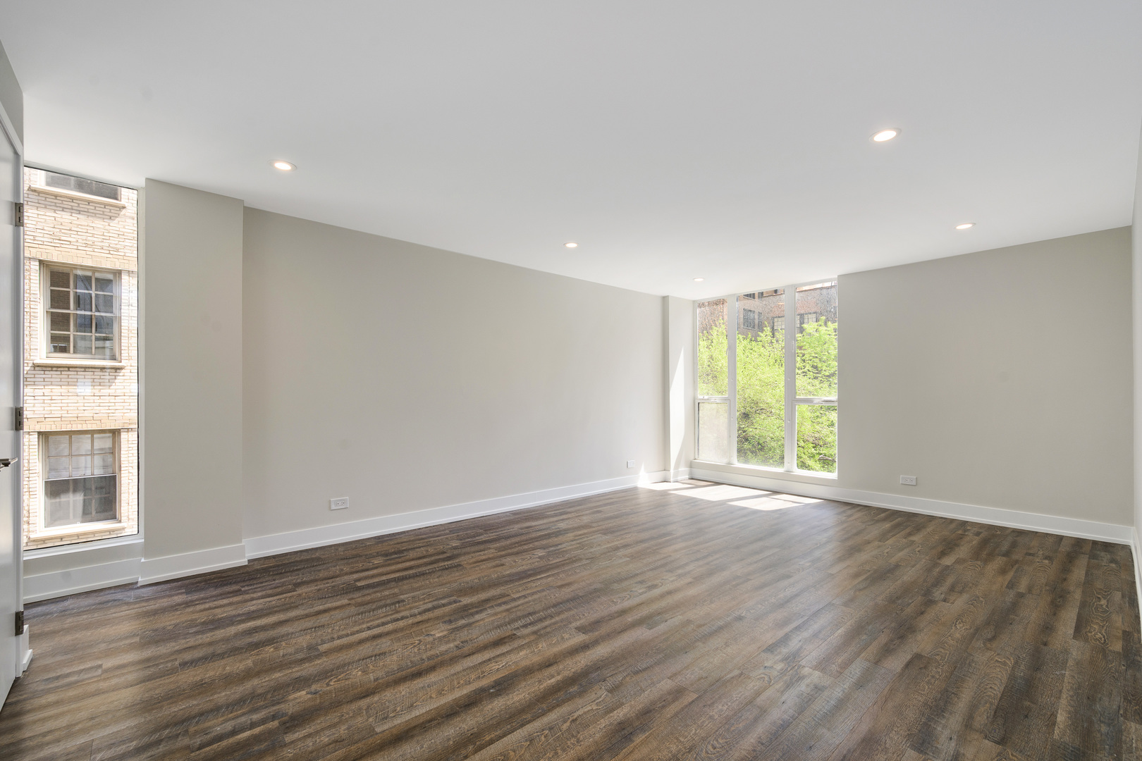 227 E Walton Place Unit: 2E