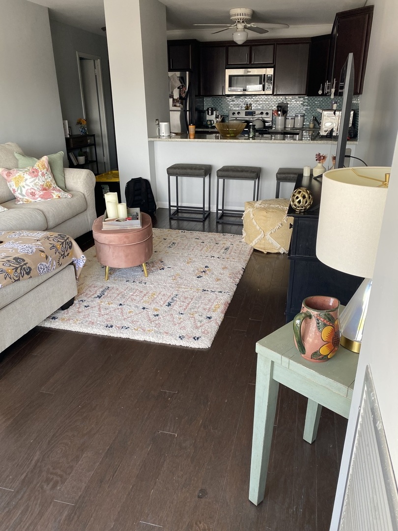 1540 N Lasalle Street Unit: 1106