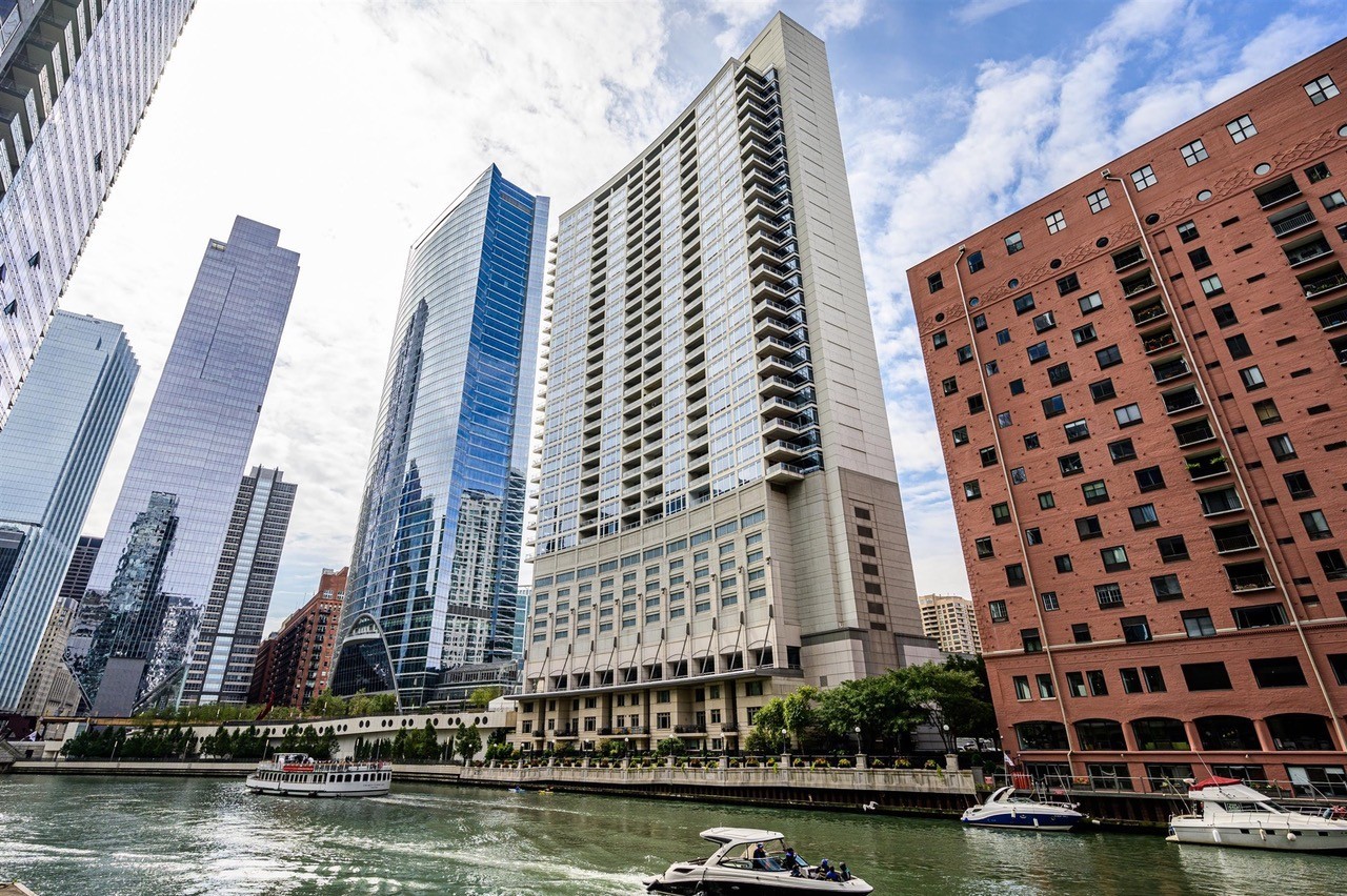 333 N Canal Street Unit: 3604