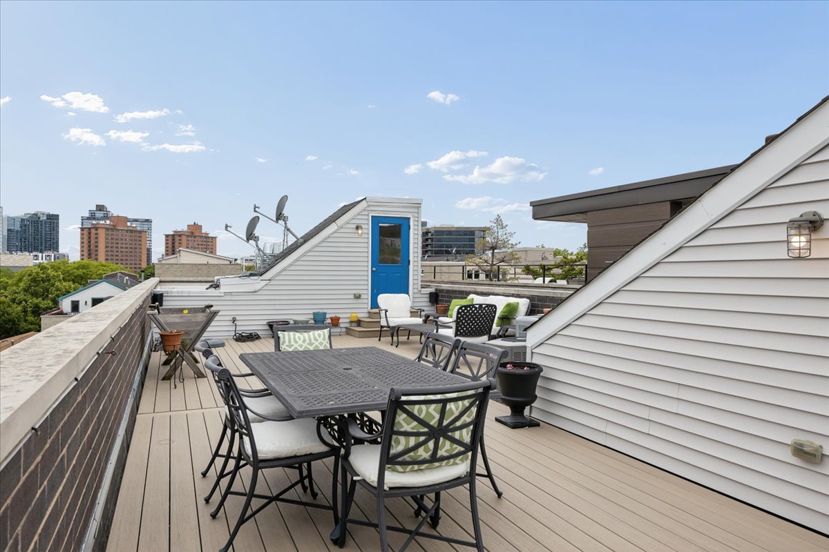 1510 N Cleveland Avenue Unit: 4