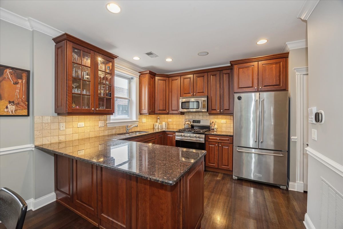 1510 N Cleveland Avenue Unit: 4