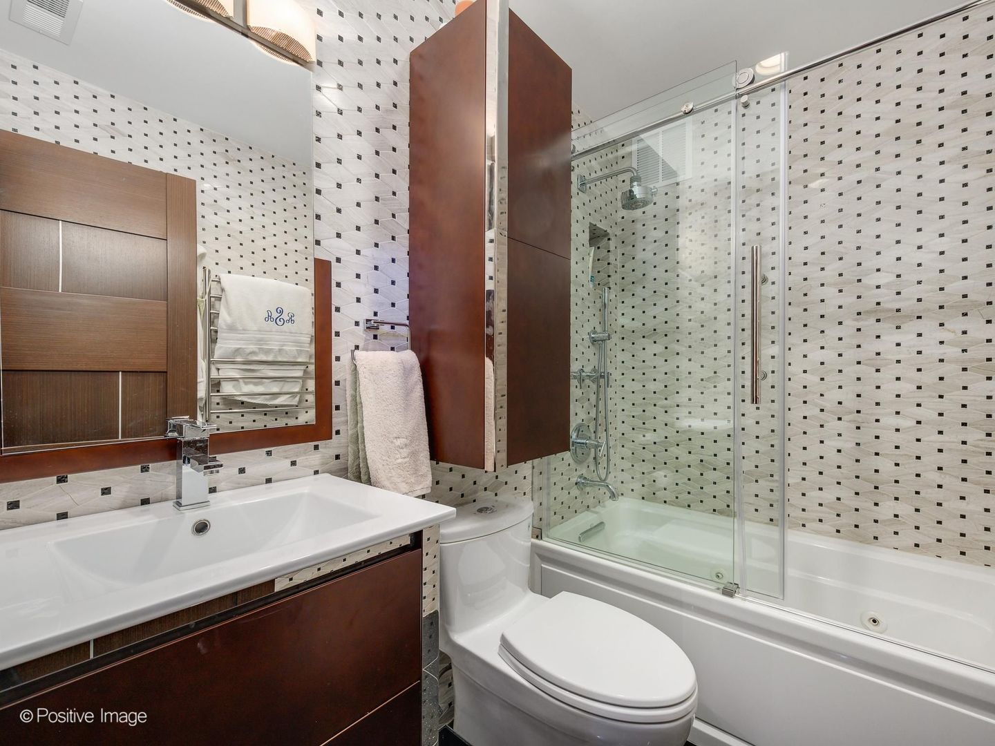 1040 N Lake Shore Drive Unit: 7C