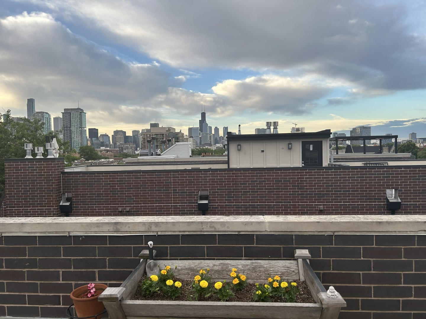 1510 N Cleveland Avenue Unit: 4