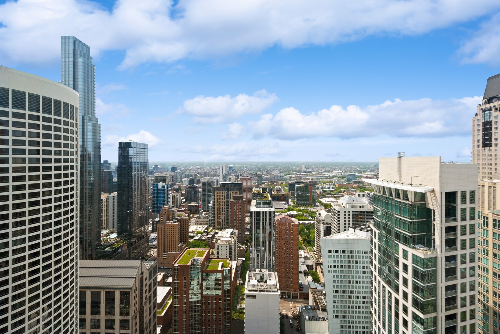 111 E Chestnut Street Unit: 56AB