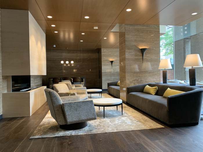 1030 N STATE Street Unit: 11M