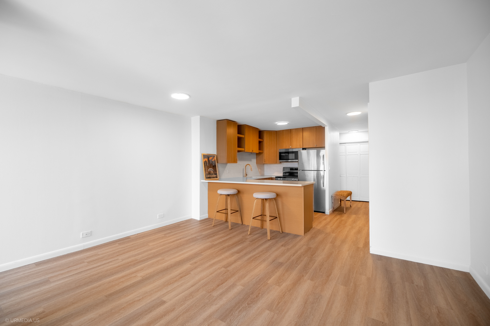 1030 N STATE Street Unit: 11M
