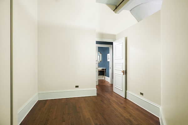 333 W HUBBARD Street Unit: 610-611