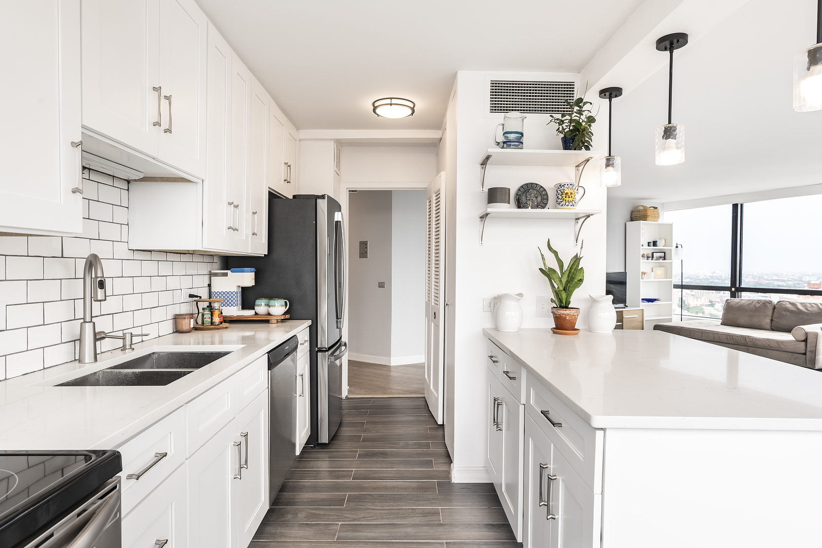5415 N SHERIDAN Road Unit: 3611