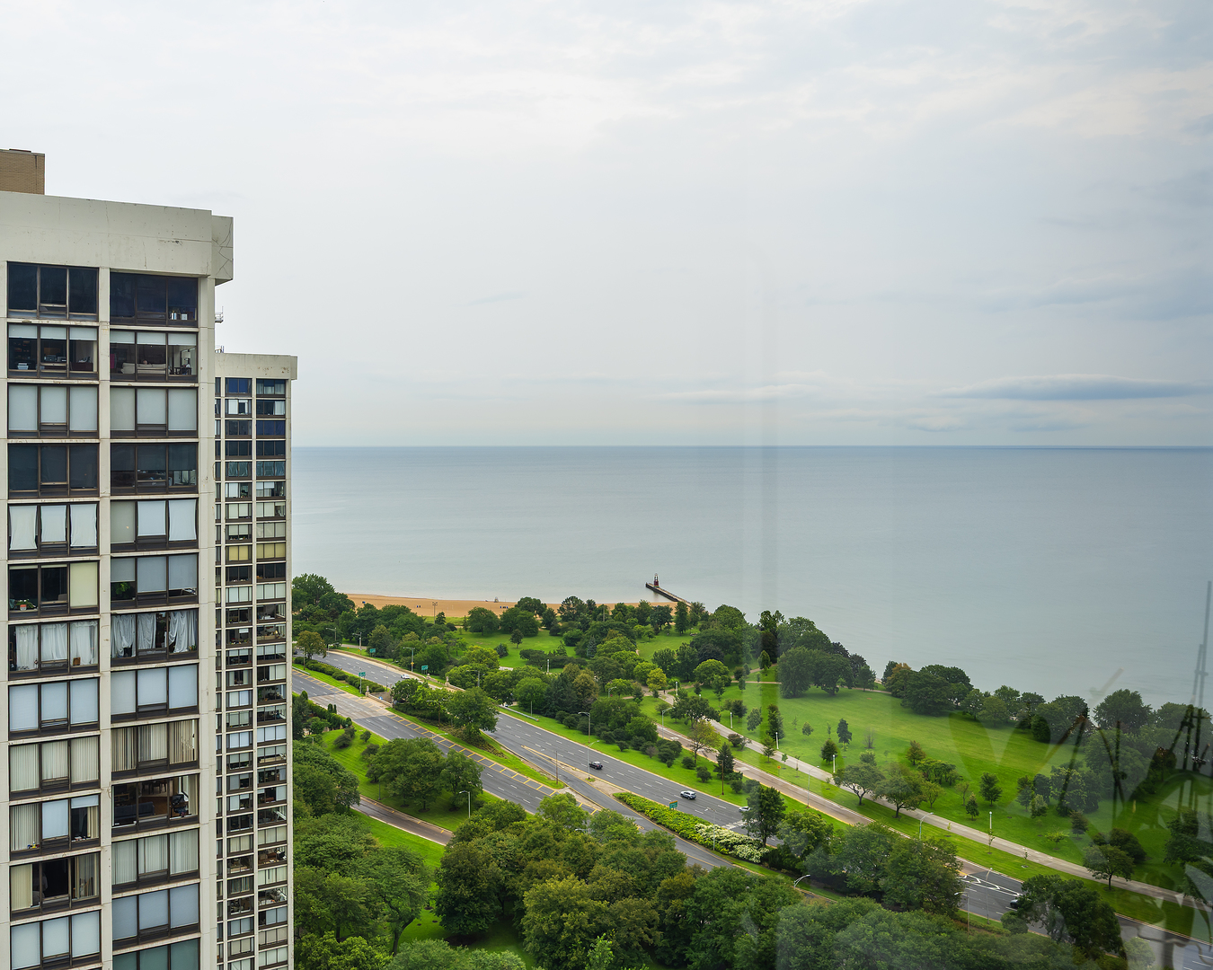 5415 N SHERIDAN Road Unit: 3611
