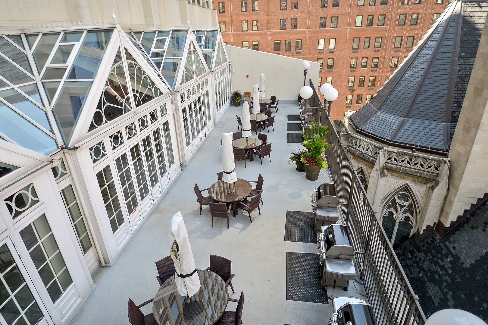 111 E Chestnut Street Unit: 56AB