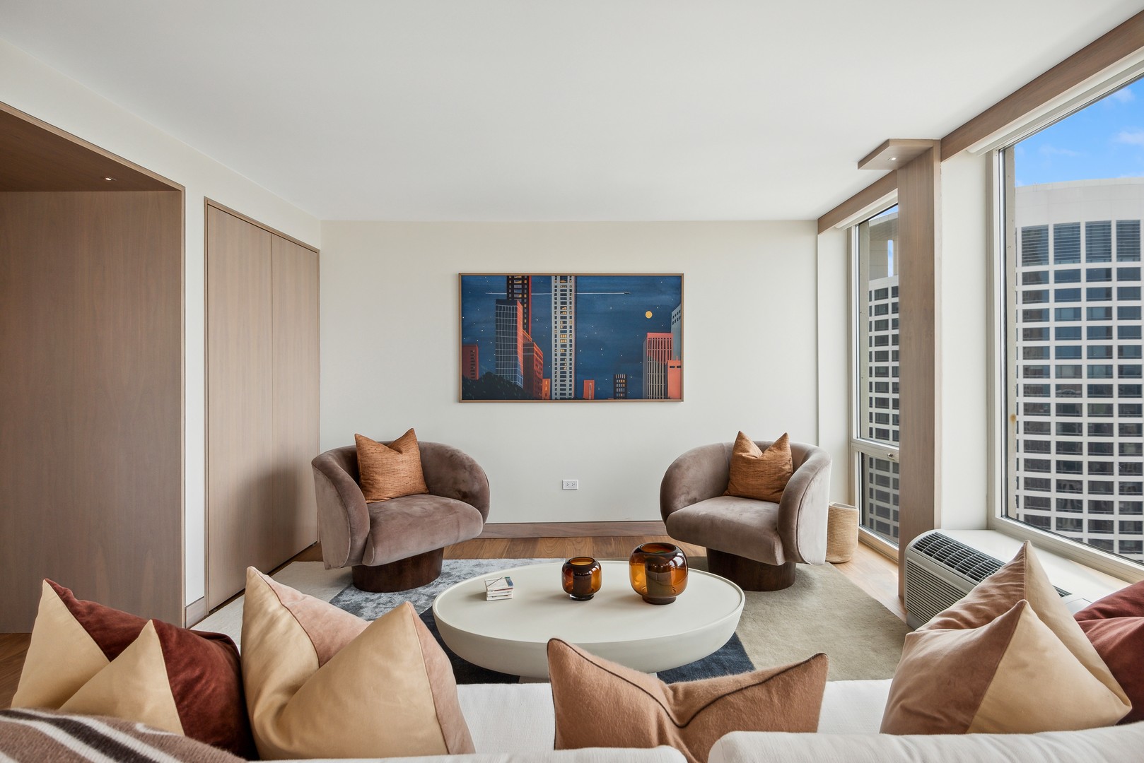 111 E Chestnut Street Unit: 56AB