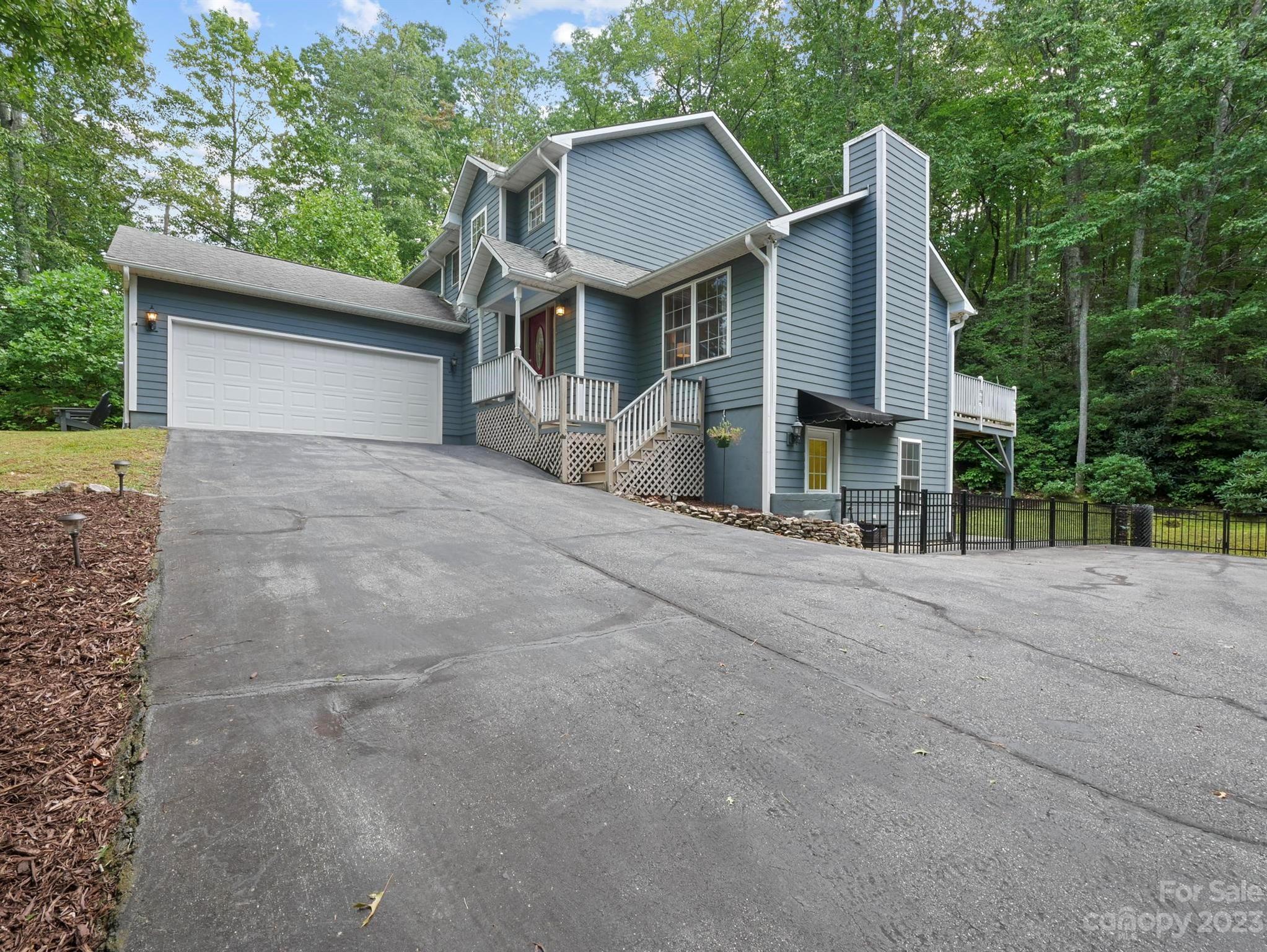 25 Falcon Crest Drive