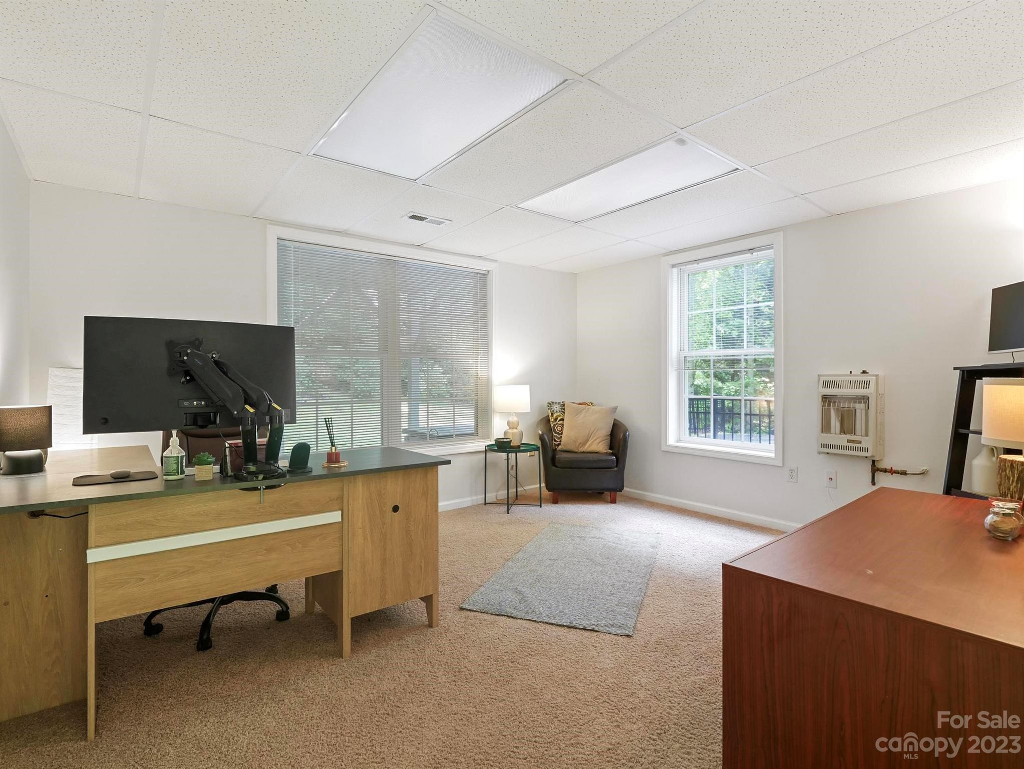 25 Falcon Crest Drive