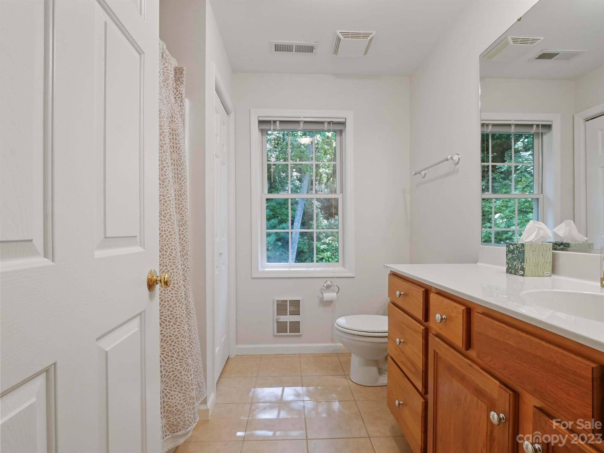 25 Falcon Crest Drive