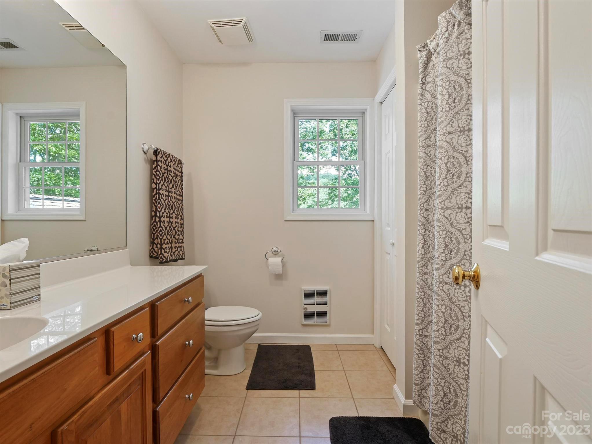 25 Falcon Crest Drive