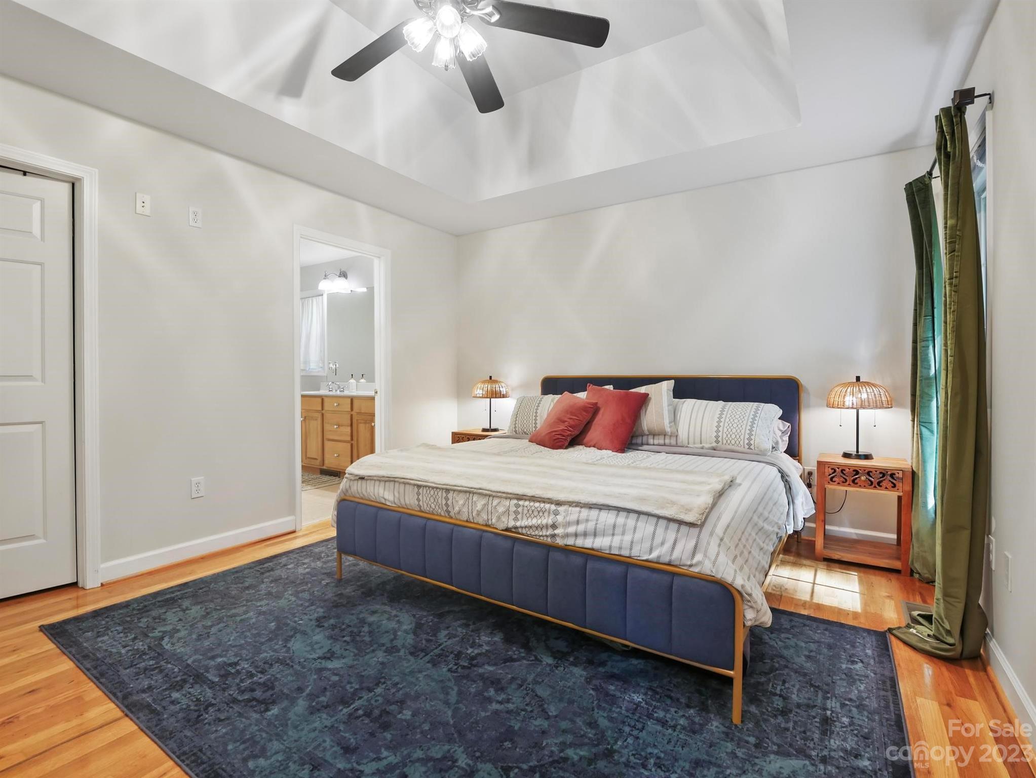 25 Falcon Crest Drive