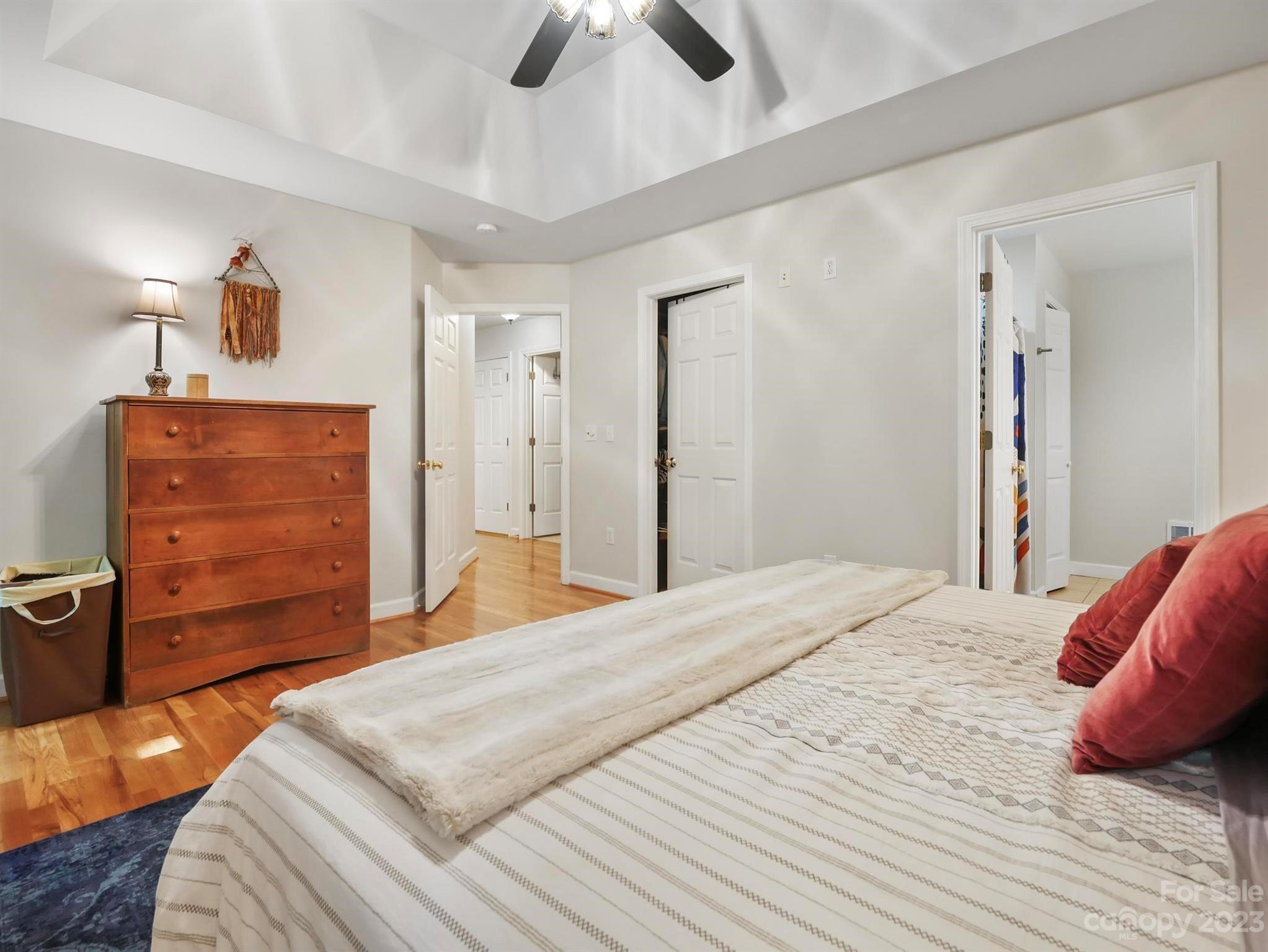 25 Falcon Crest Drive