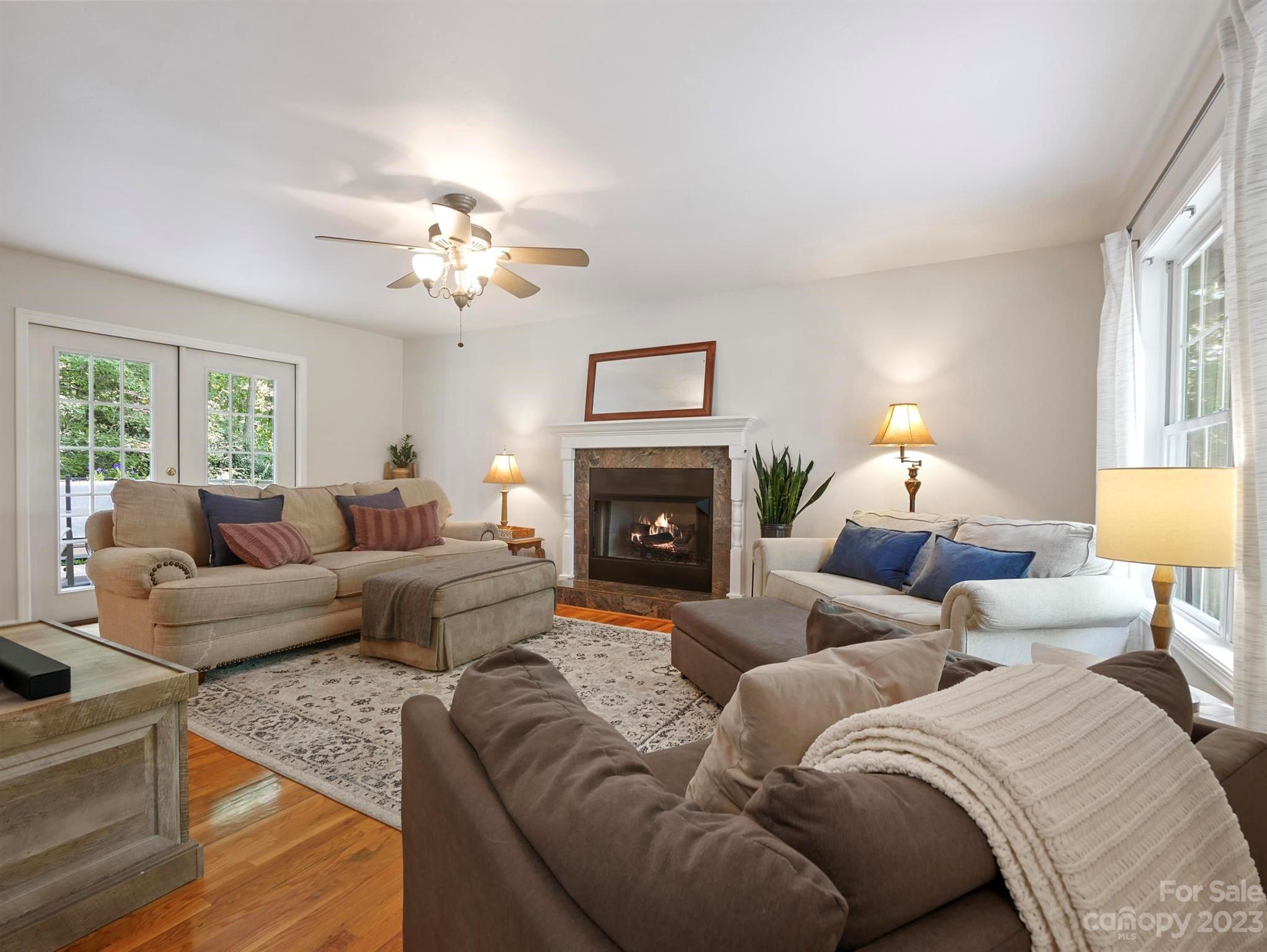 25 Falcon Crest Drive