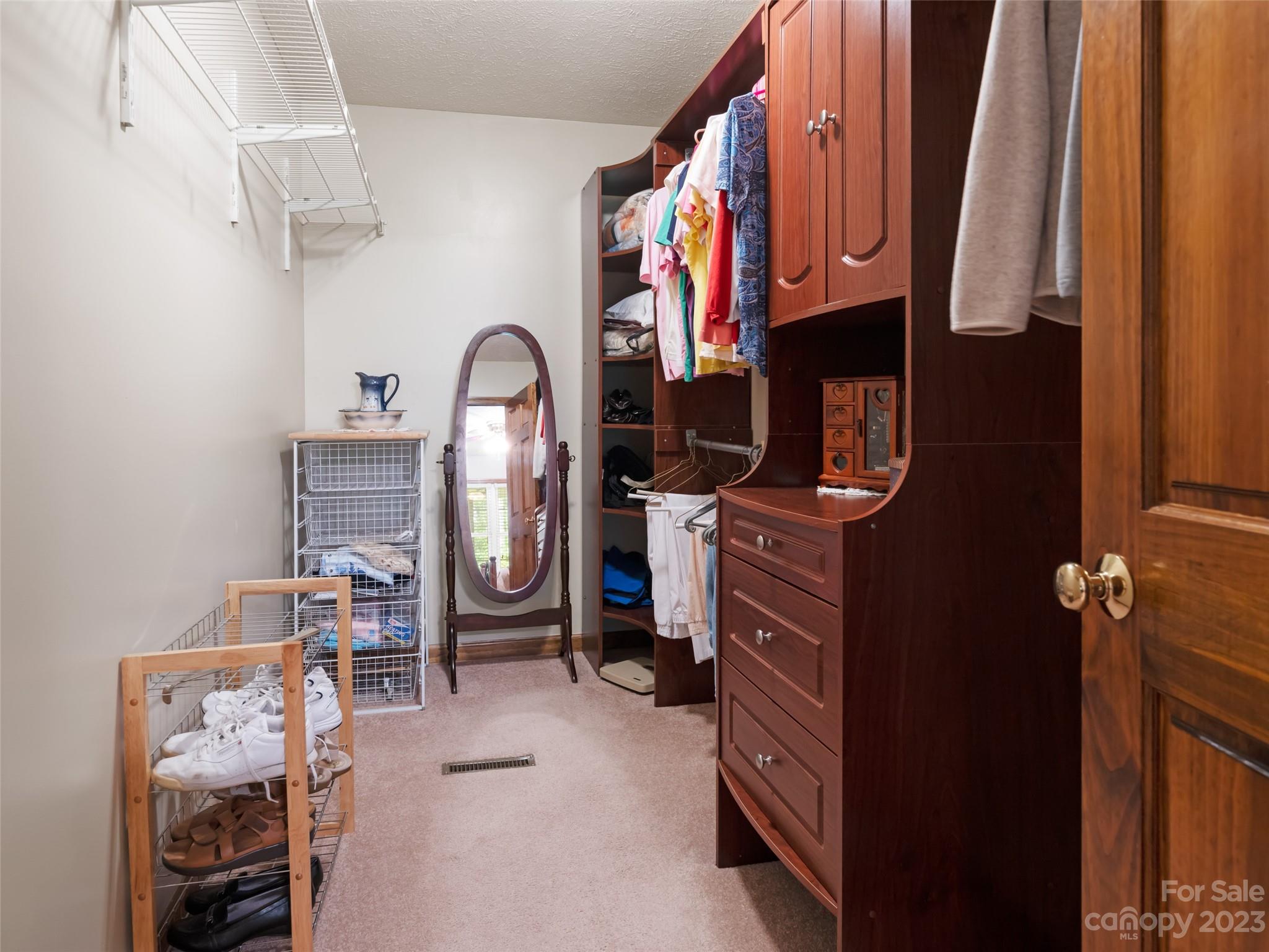 159 W Sweetbriar Lane