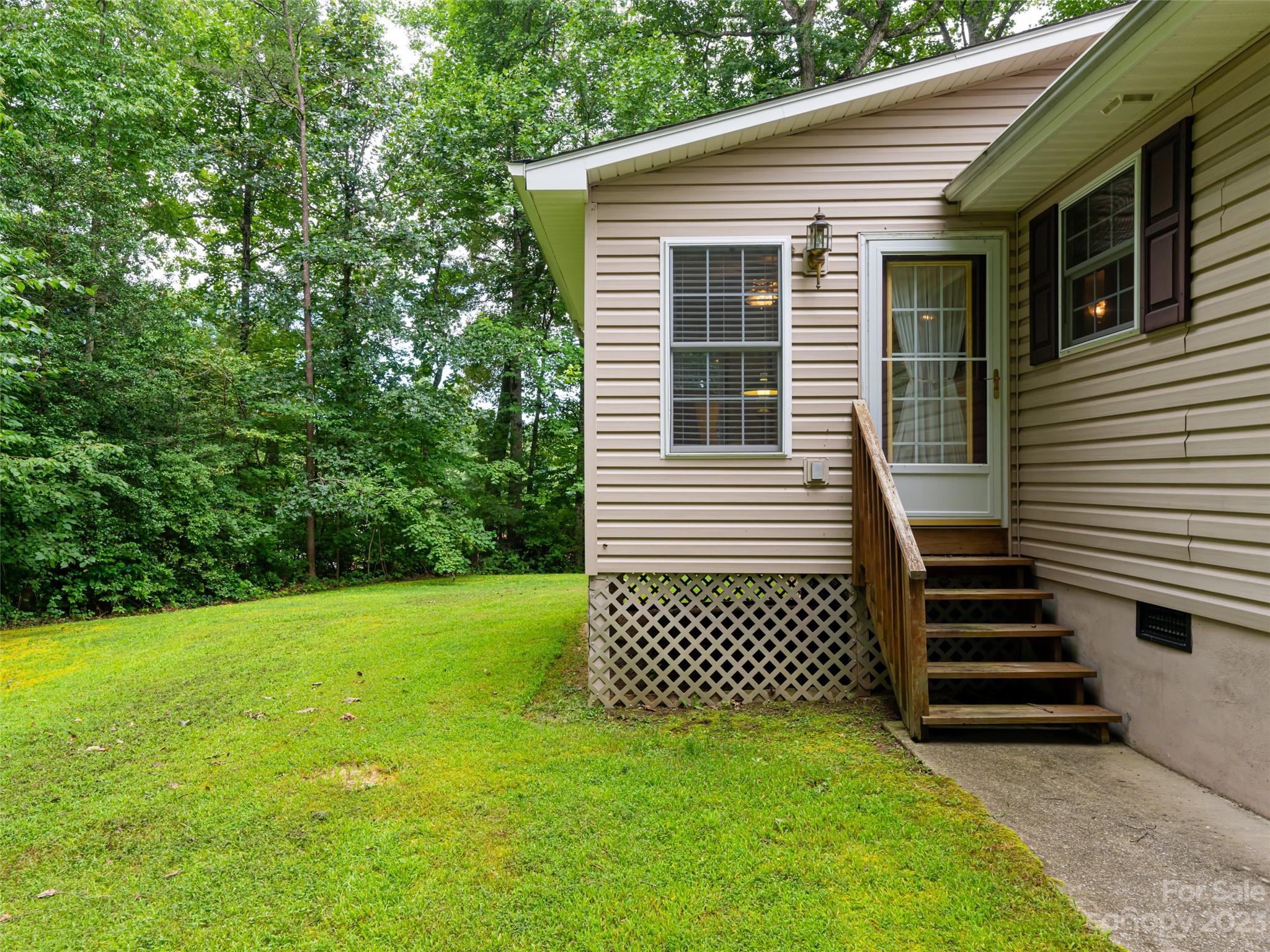 159 W Sweetbriar Lane