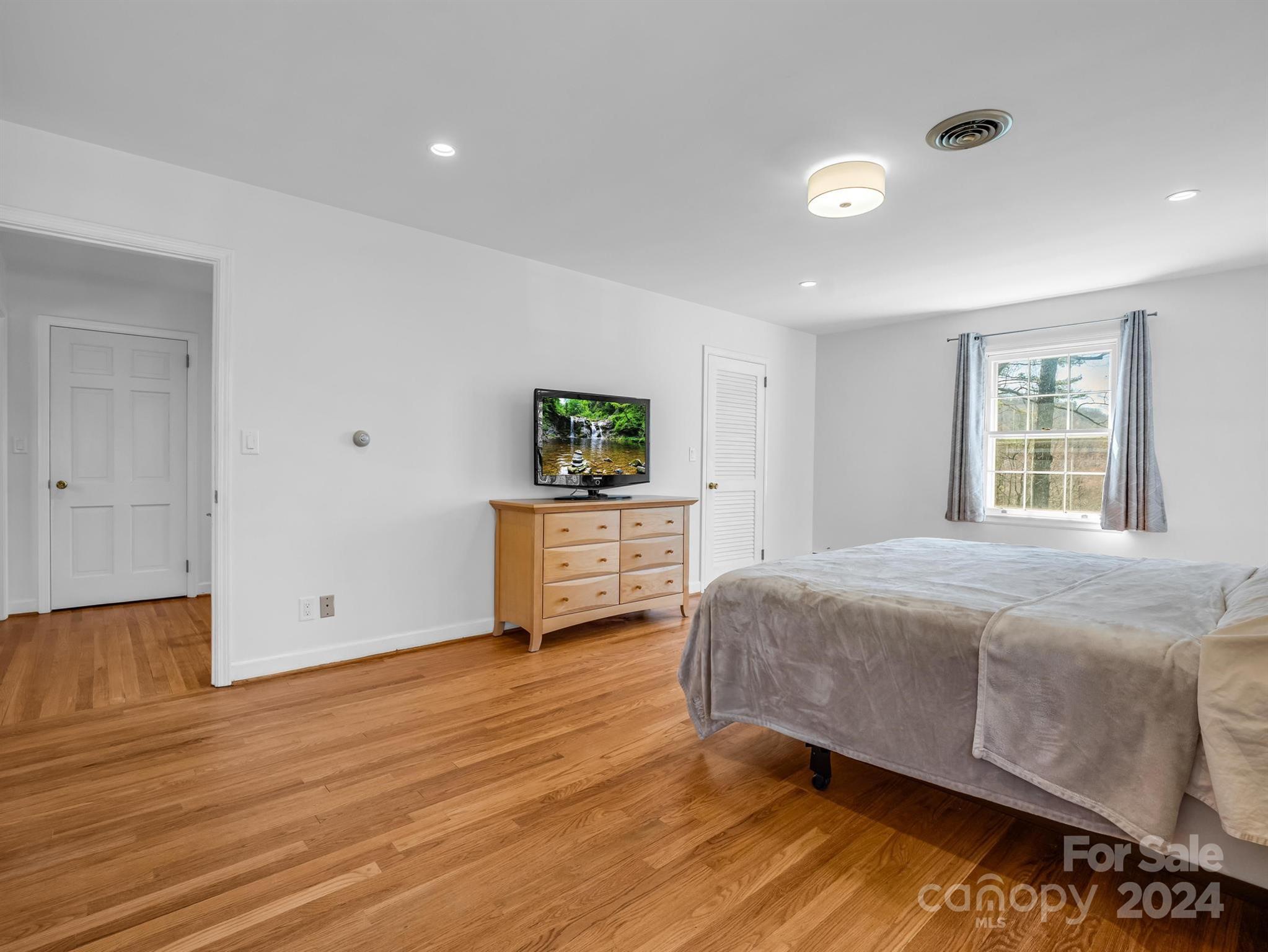 1341 Chanteloup Drive