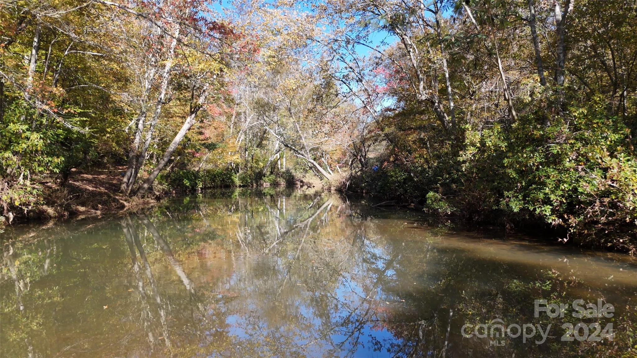 16 Acres Falcon Lane