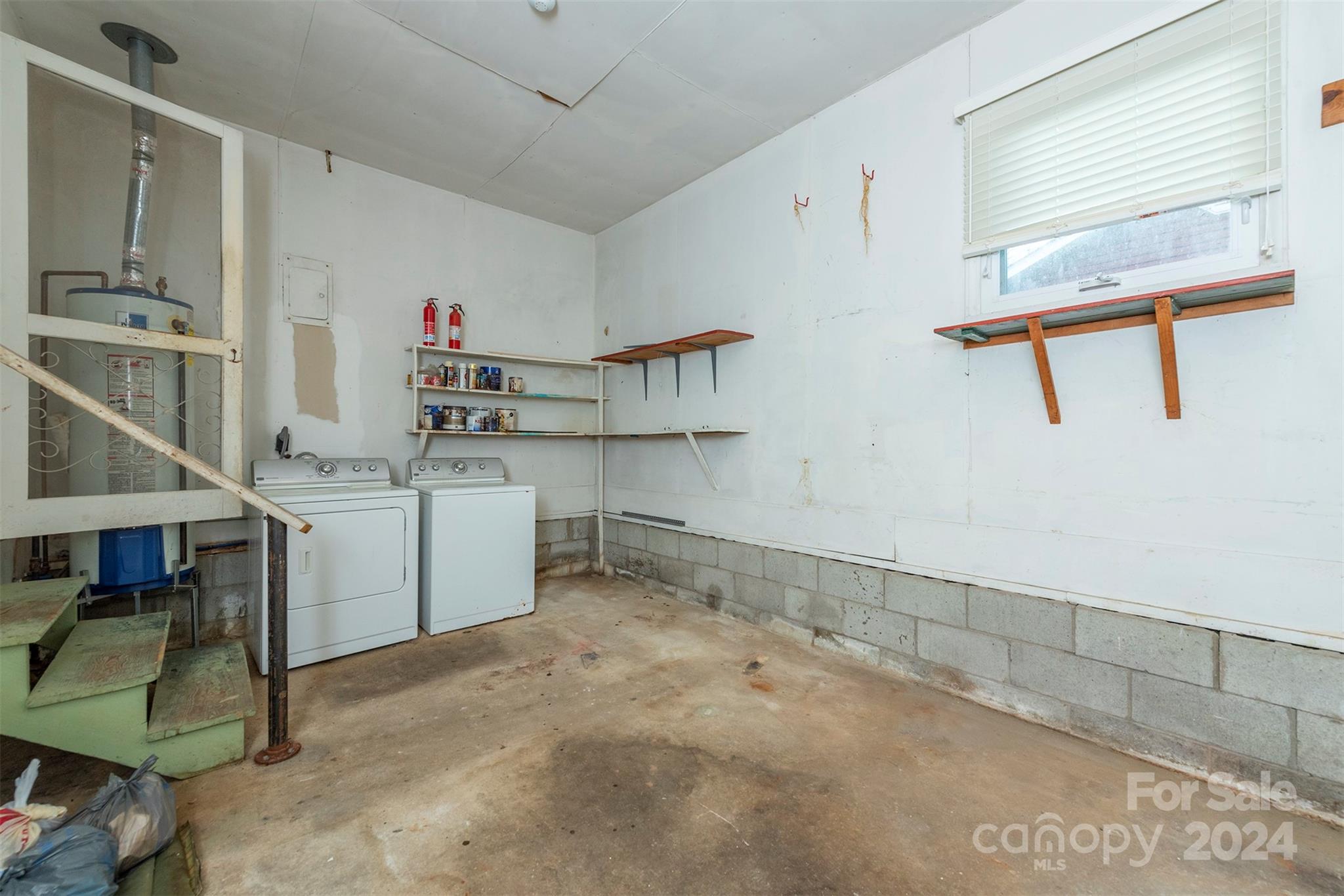 330 S Lakewood Circle