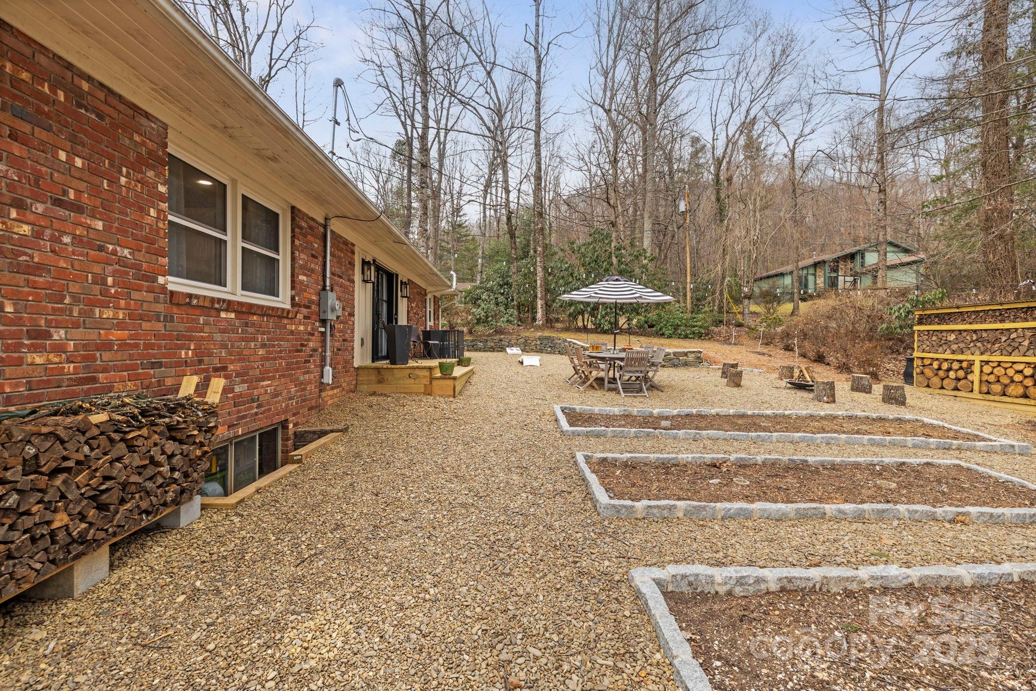 873 Indian Hill Road