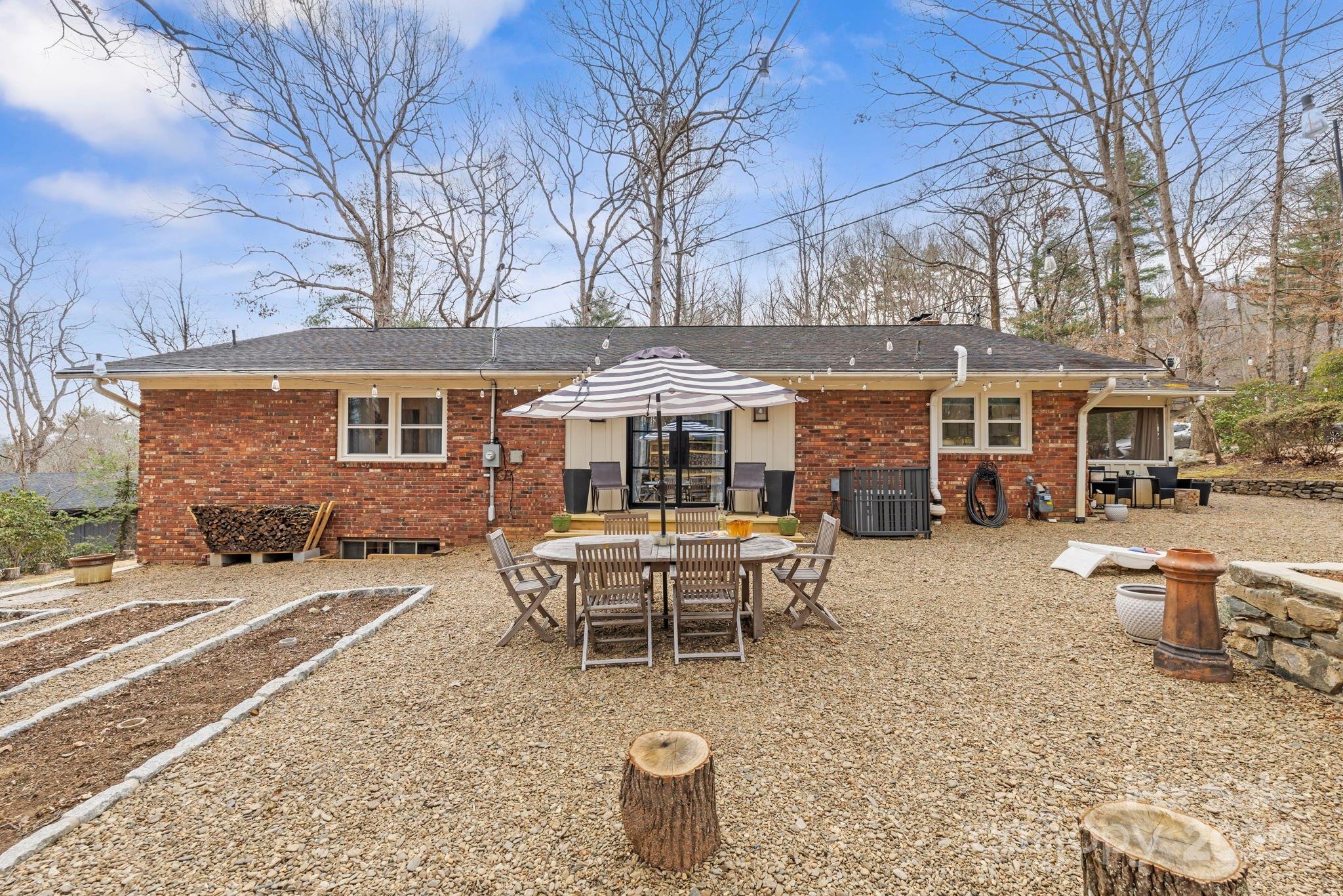 873 Indian Hill Road