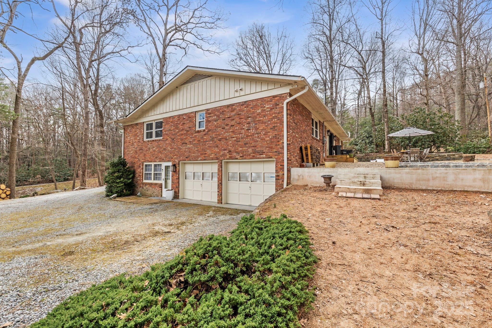 873 Indian Hill Road