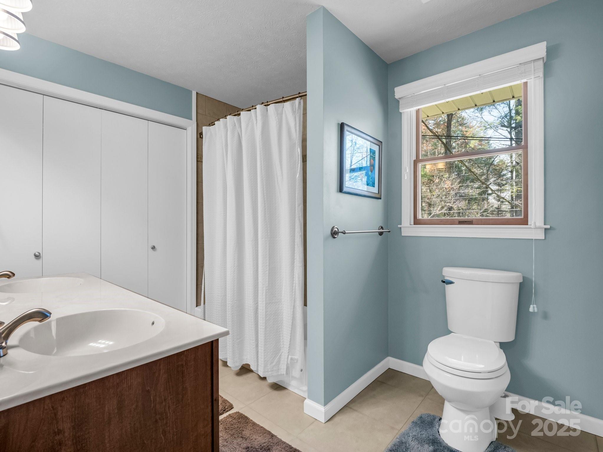 19 Robert E Lee Drive