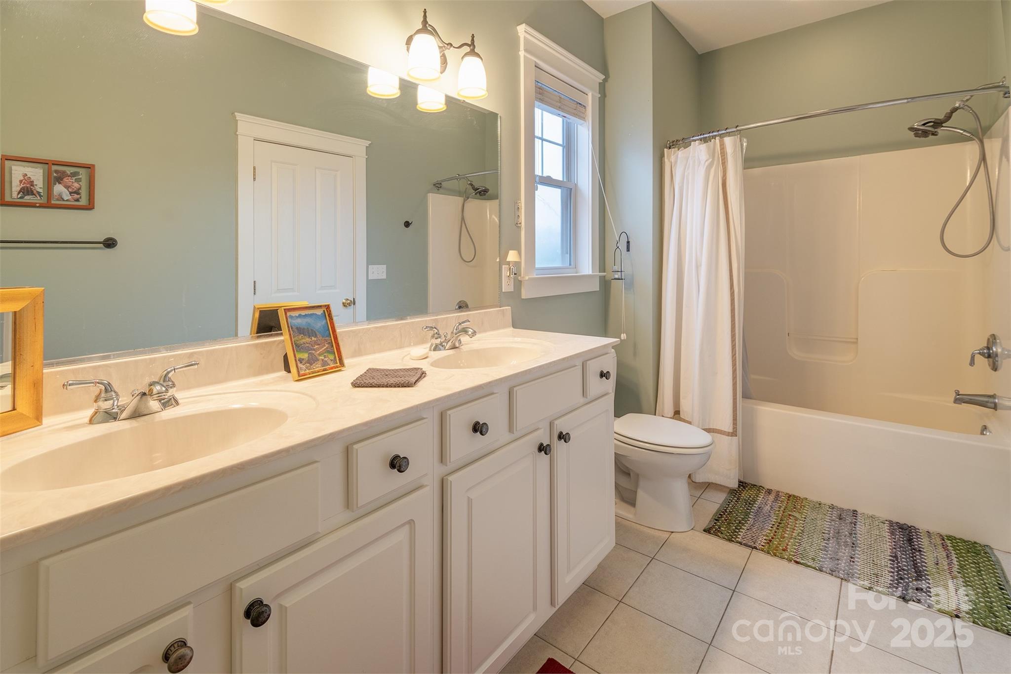 163 Carolina Bluebird Loop