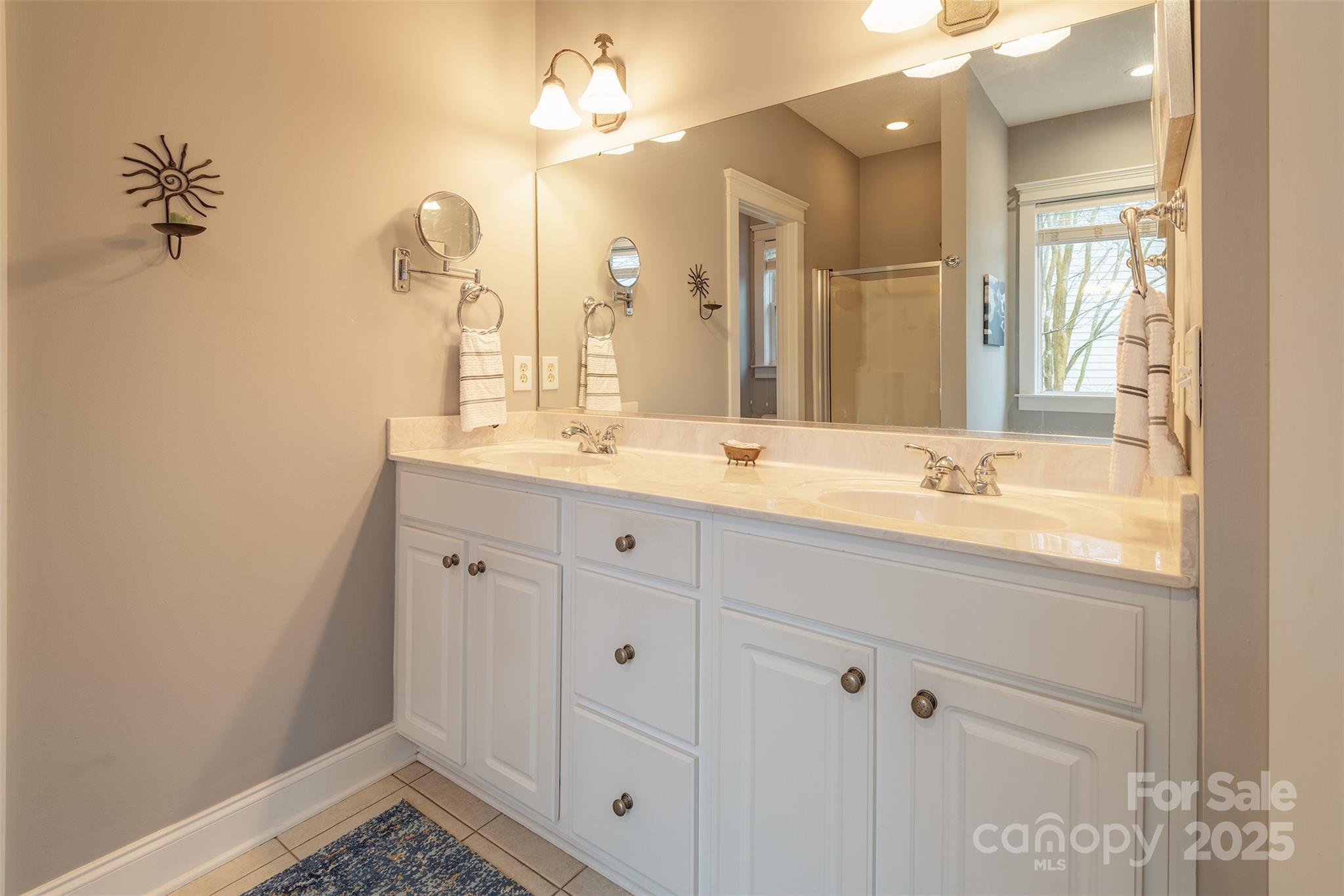 163 Carolina Bluebird Loop