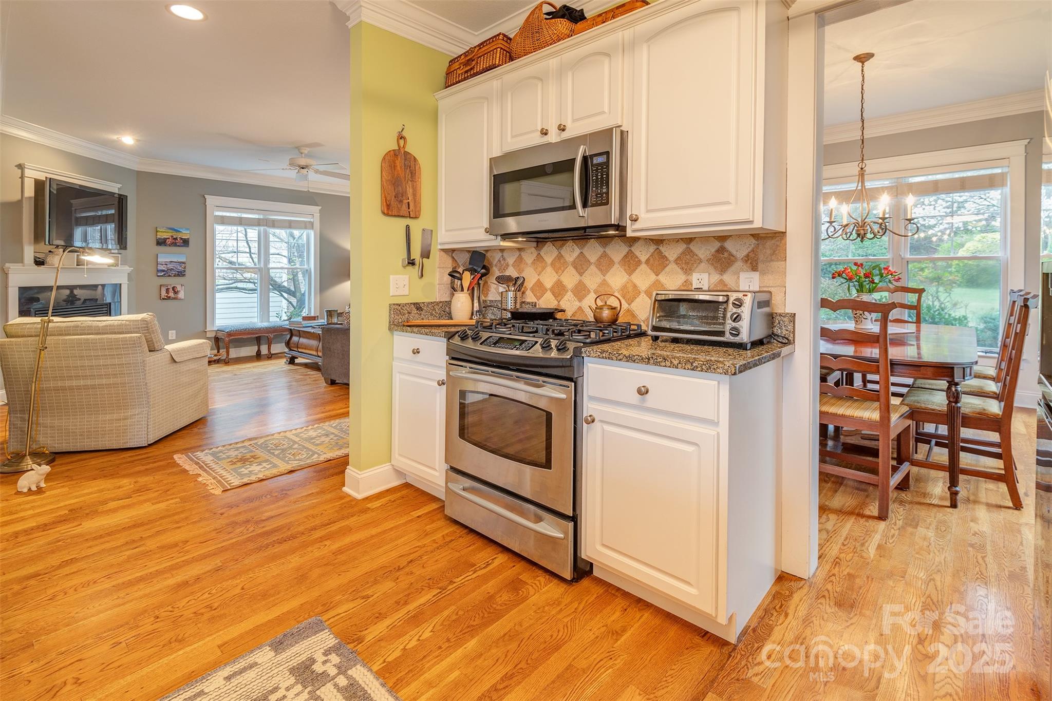 163 Carolina Bluebird Loop