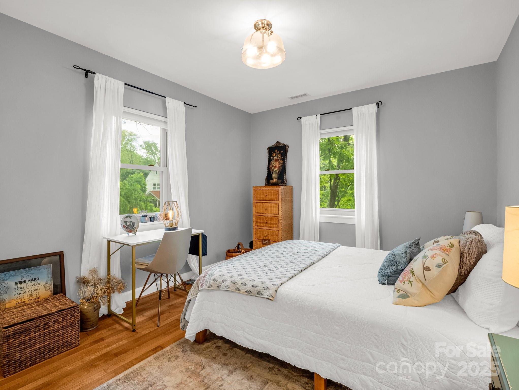 1647 Kensington Road