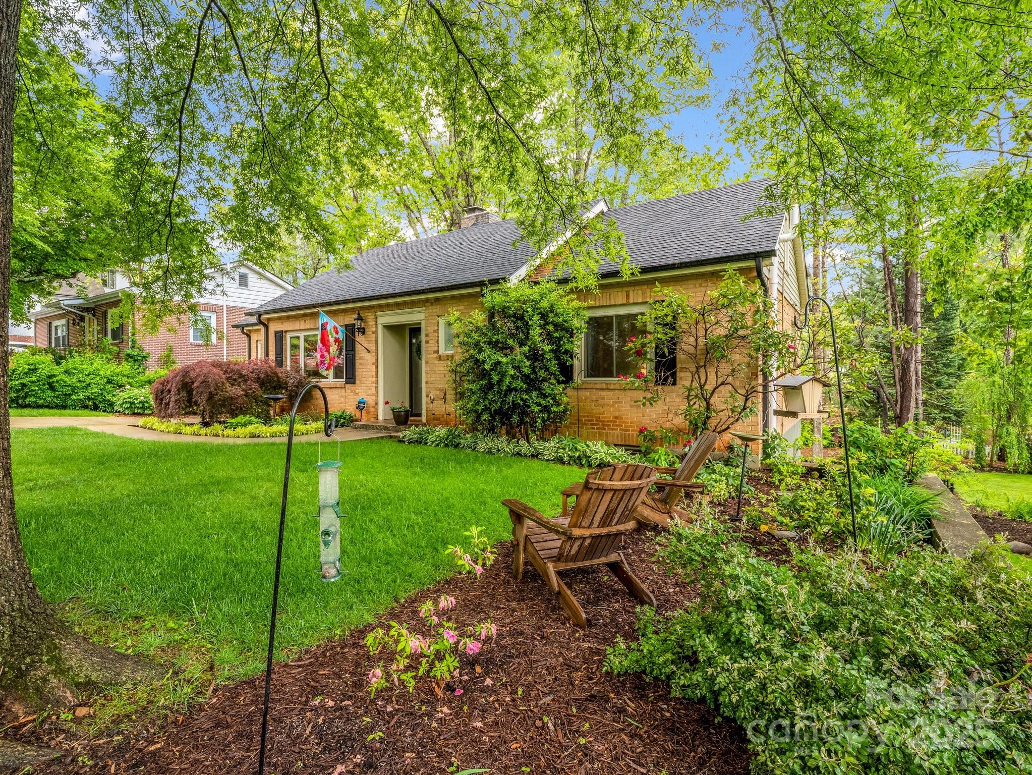 1647 Kensington Road