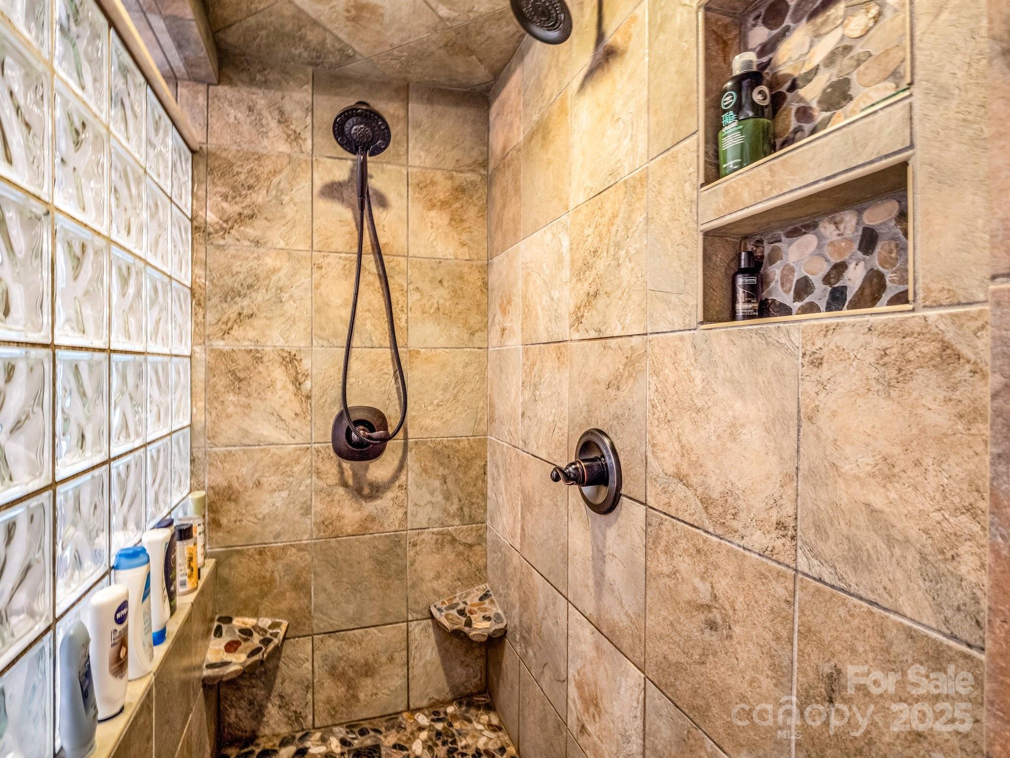 1647 Kensington Road