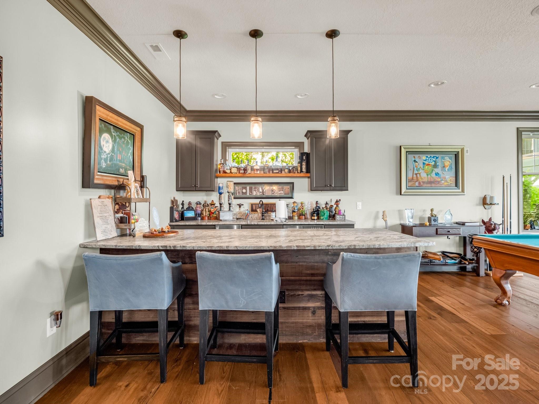 1903 Country Club Road