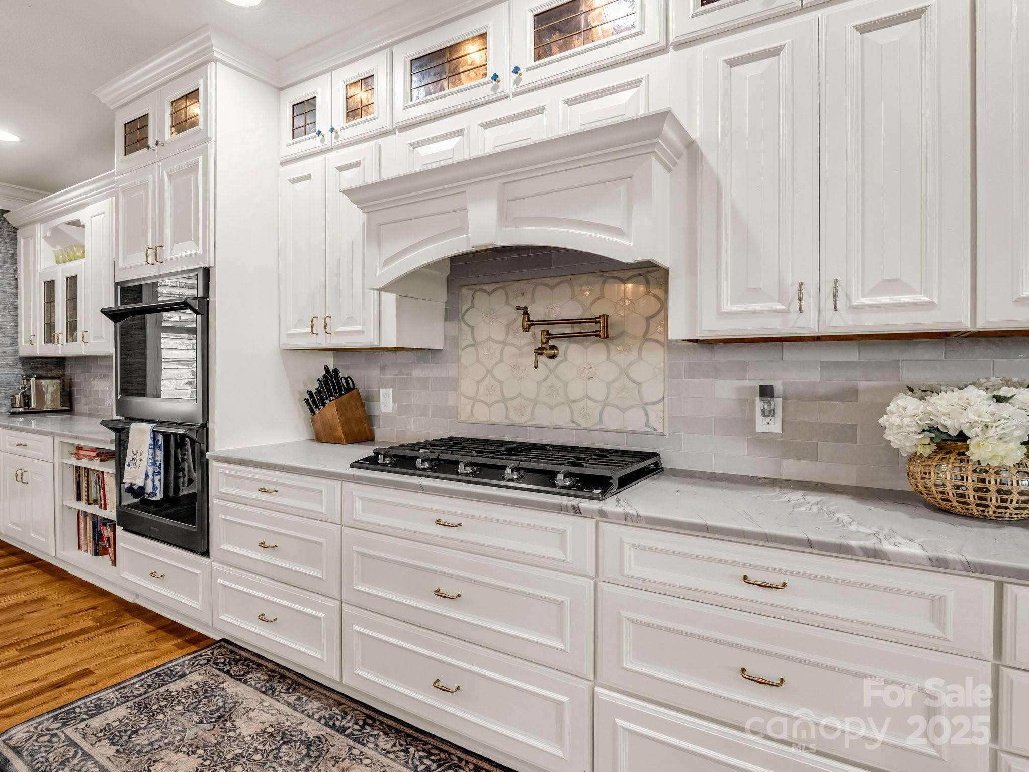 1903 Country Club Road