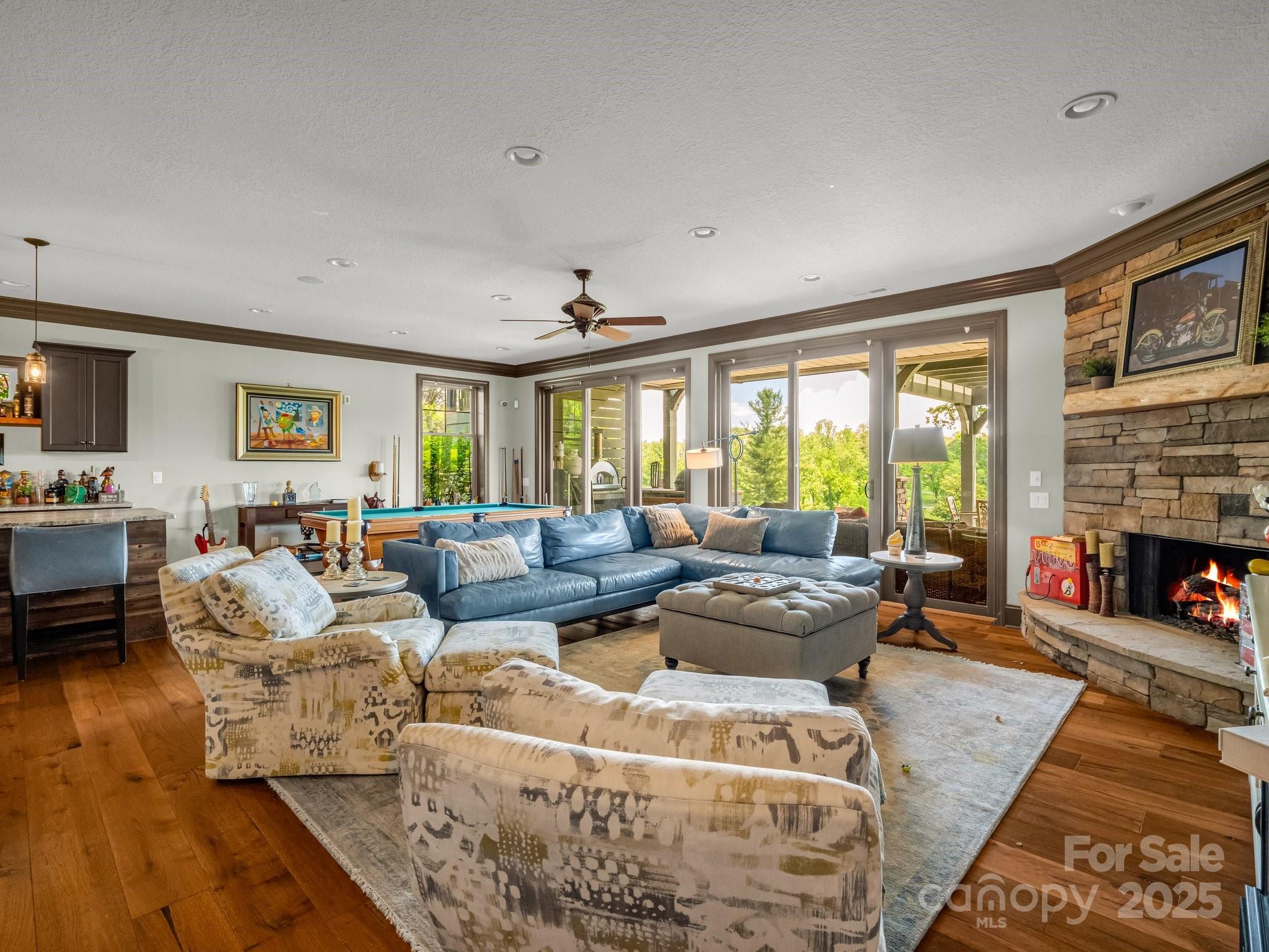 1903 Country Club Road