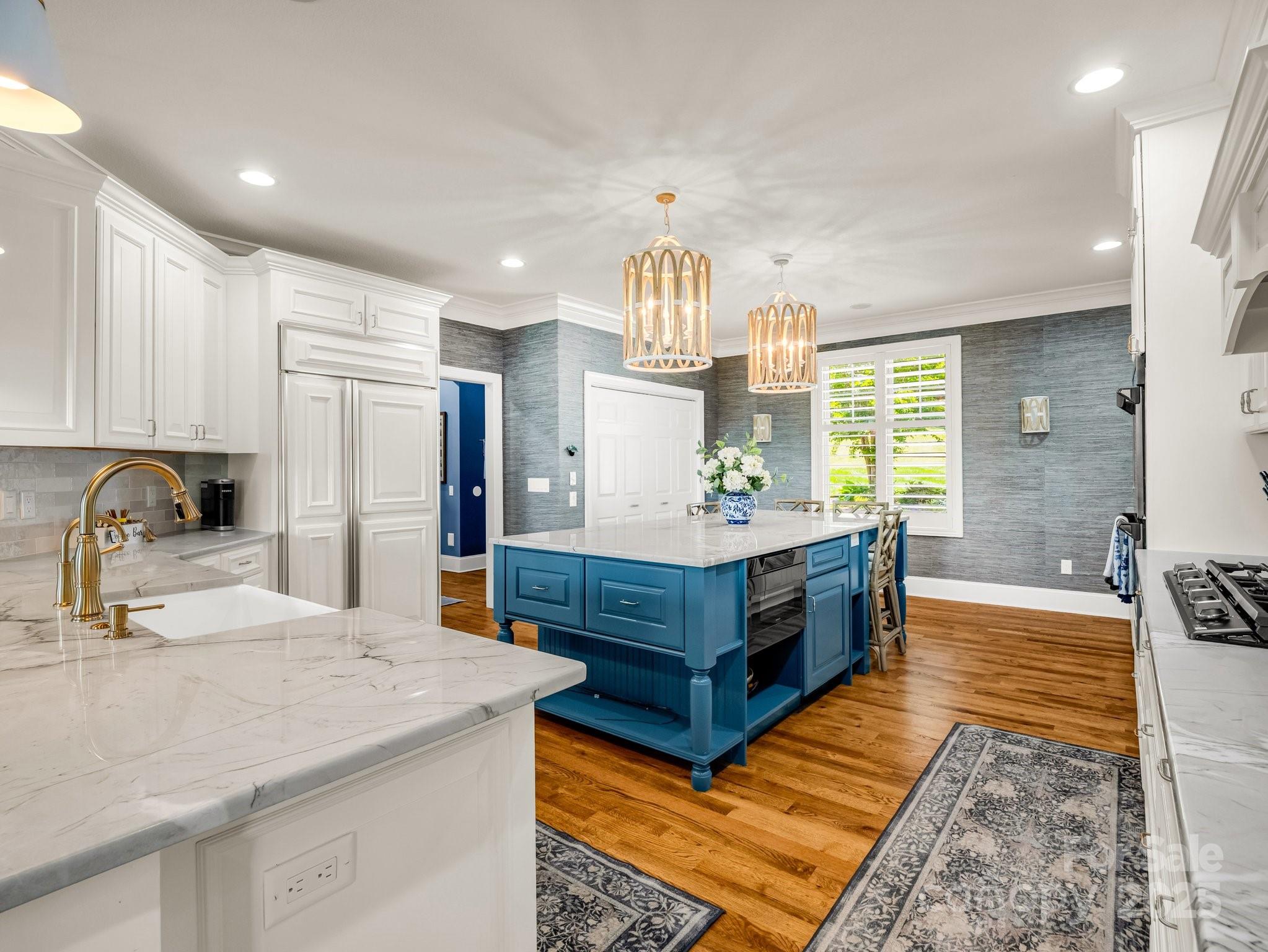 1903 Country Club Road