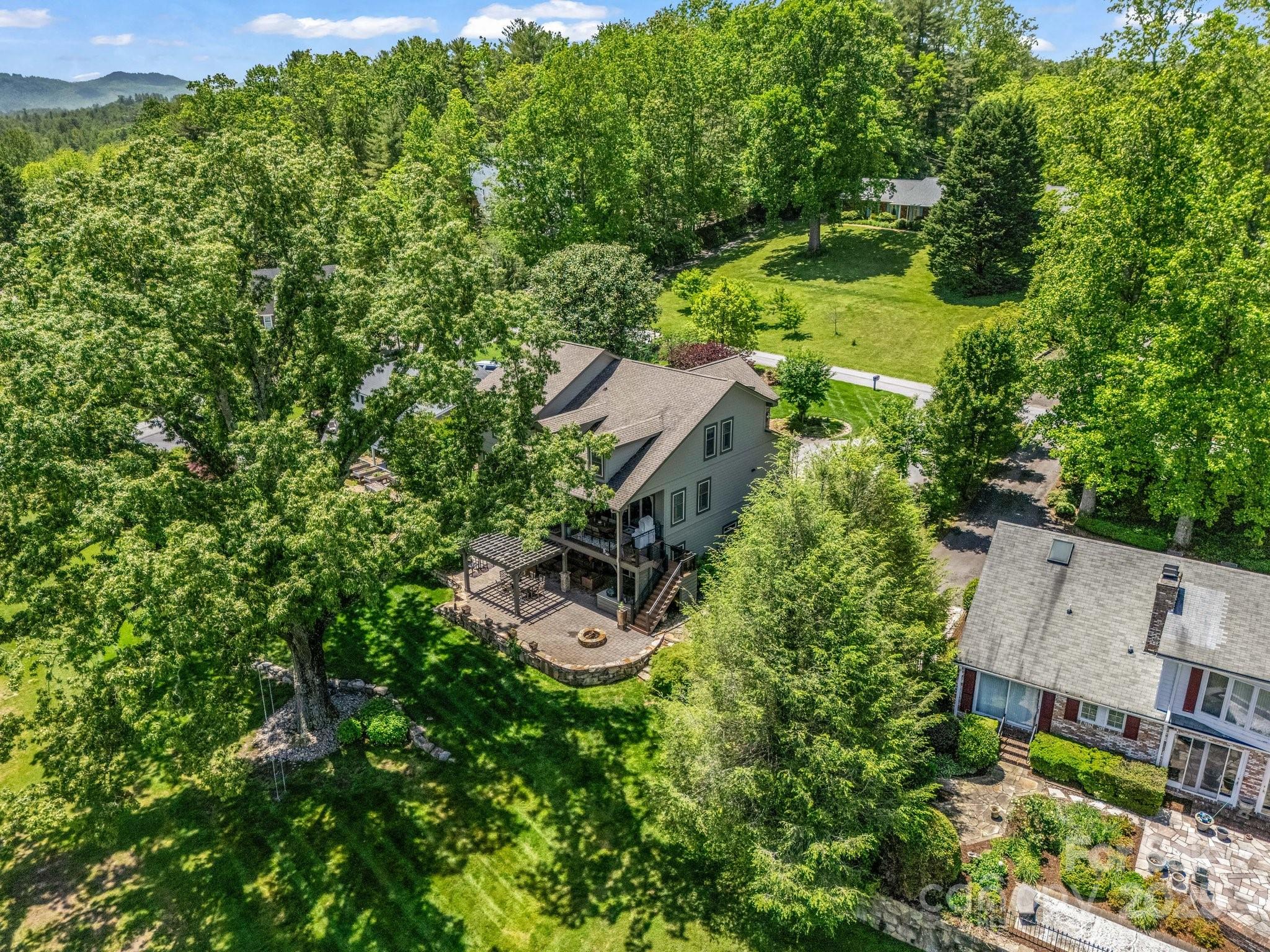 1903 Country Club Road